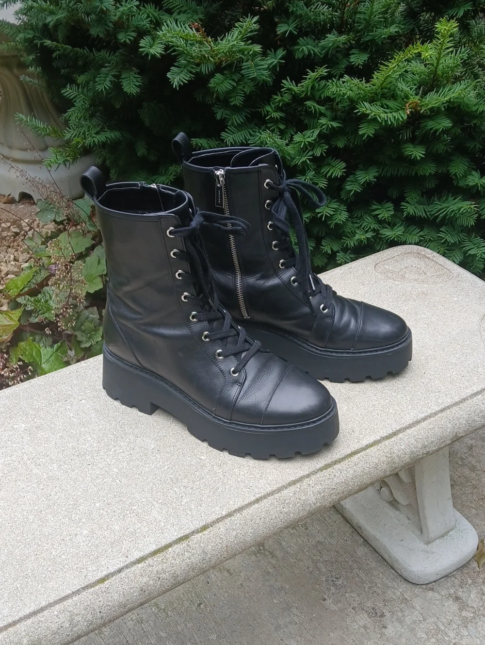 Michael Kors Blake Leather Combat Boots, platform lug-sole boots Sz 9 M